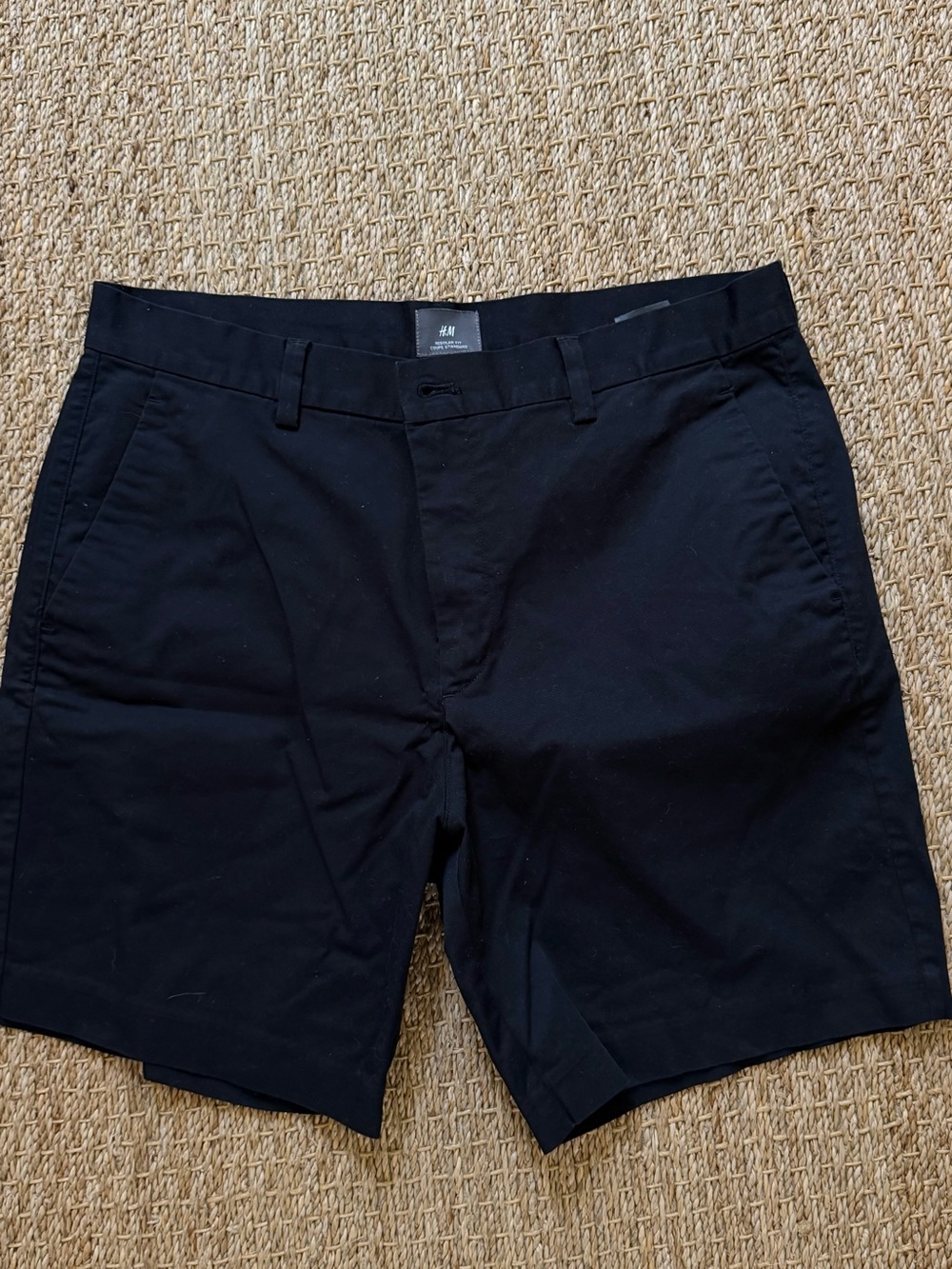 H&M Men's Black Flat Front Chino Shorts